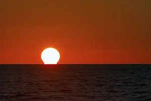 Atlantic Ocean Evening Sky Drucke: Red sunset on the Silver Coast