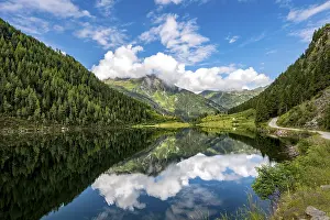 Eastern Alps Scenery Drucke: Reflection in the lake, Riesachsee
