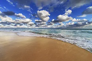 Waterfront Landscape Photo Drucke: Reflection of the sky in the sand beach