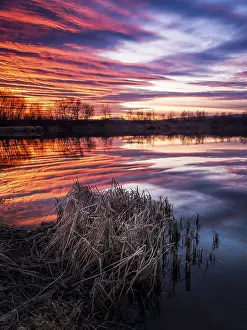 Travel Photography Evening Sky Drucke: Reflections of sunset at the lake