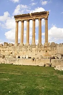 Middle East History Drucke: The six remaining columns of the Temple of Jupiter