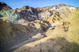 Death Valley National Park Viewpoint Drucke: Due to repeated volcanic eruptions