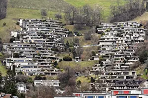 Switzerland Architecture Drucke: Residential development on a slope
