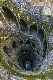 Historic Castle Garden Drucke: The reverse tower, initiation well