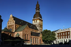 Old Town Riga Latvia Drucke: Riga Cathedral with Gothic elements and impressive tower