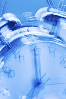 Deserted Morning Scene Drucke: Ringing alarm clock