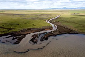 Drucke von Fluss von oben, Luftaufnahme, Flussschlingen winden sich ab, farbenreicher Fluss, Süd-Island, Island Luftaufnahme Drucke: Fluss von oben, Luftbild, Flusssystem windet sich.