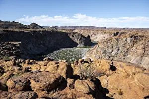 Orange River Landscape Drucke: River bed and dump on the Orange River