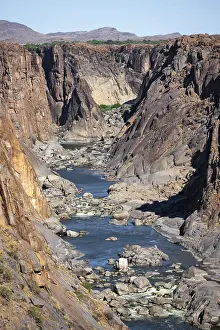 Orange River Landscape Drucke: River bed and dump on the Orange River