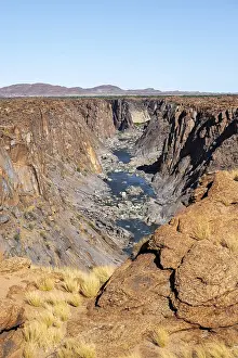 Orange River Landscape Drucke: River bed and dump on the Orange River