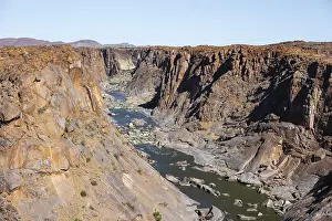 Orange River Landscape Drucke: River bed and dump on the Orange River