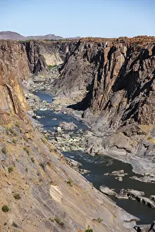 Orange River Landscape Drucke: River bed and dump on the Orange River