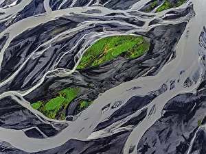 Wild River In South Iceland Drucke: River, river course, river delta