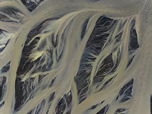 Wild River In South Iceland Drucke: River, river course, river delta