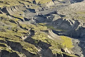 Drucke von Bett des Flusses am Fuß des Vulkans Mount St. Helens, entstanden während der letzten Eruption im Jahr 1980, Nationaler Vulkanmonument von Mount St. Helens, Washington, USA Washington Drucke: Bett des Flusses am Fuß des Mount St.