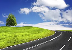 European Road Traffic Drucke: Road and cloudy sky