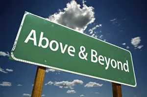 Dramatic Cloudy Sky Image Drucke: Above and beyond road sign with dramatic clouds and sky