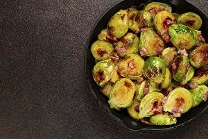 Healthy Balanced Diet Drucke: Roasted brussels sprouts, with bacon