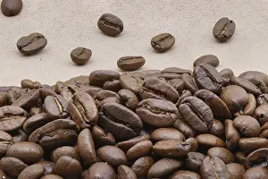 Hot Beverage Ingredients Drucke: Roasted coffee beans