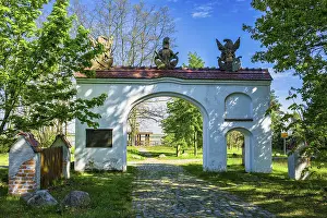 Brandenburg Lake Scenery Drucke: Robber baron's gate at Klinger See