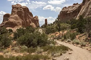 United States Natural Landmark Drucke: Rock formations at Devil's Garden Trailhead