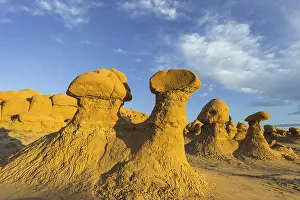 No People Rock Formations Drucke: Rock formations in the evening light
