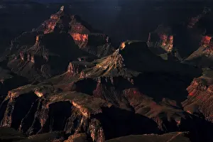 Evening Light At The Grand Canyon Drucke: Rock formations in the evening light