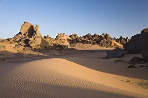 African Desert Landscape Photography Drucke: Rock formations in the Libyan Desert