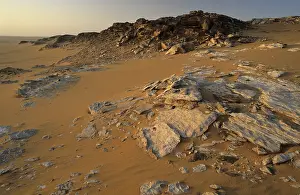 Libyan Desert Rock Formations Drucke: Rock formations in the libyan desert