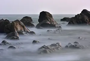 Rocky Shoreline UK Drucke: Rock formations, rocks in the ocean