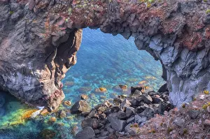 Aeolian Islands Sicily Drucke: Rock gate in the water, detail