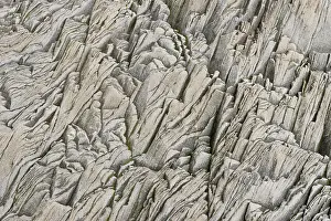 Basalt Formations Drucke: Rock layers, Halsanefshellir Cave with basalt formations