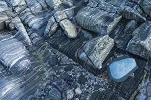 Northern Europe Coastal Scenes Drucke: Rock structures on the coast, Soroya