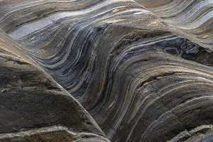 Ticino Mountain Creek Drucke: Rock structures in the Verzasca River