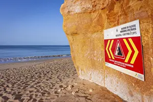 Steep Cliff Line Europe Drucke: ROCKFALL UNSTABLE CLIFFS