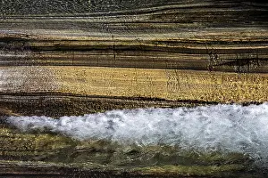Verzasca River Switzerland Drucke: Rocks and foaming water, rock structures