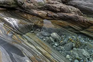 Central European Mountain Rivers Drucke: Rocks, rock structures, clear water