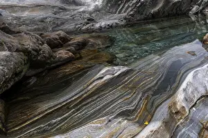 Verzasca River Switzerland Drucke: Rocks, rock structures, clear water