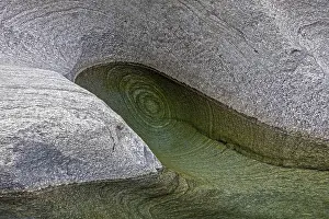 Verzasca River Landscape Drucke: Rocks, rock structures, Verzasca River