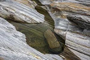 Verzasca River Switzerland Drucke: Rocks, rock structures, Verzasca River