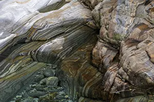 Uninhabited Swiss Countryside Drucke: Rocks, rock structures, Verzasca River