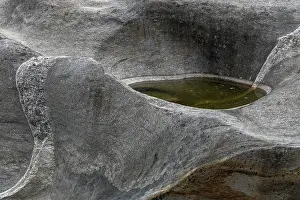 Ticino Mountain Creek Drucke: Rocks, rock structures, Verzasca River