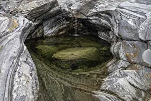 Verzasca River Switzerland Drucke: Rocks, rock structures, Verzasca River