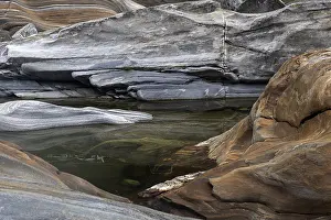 Verzasca River Switzerland Drucke: Rocks, rock structures, Verzasca River