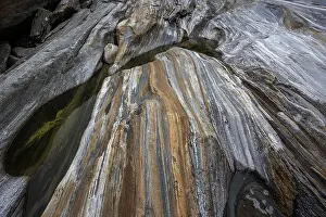 Mountain Creek Photography Drucke: Rocks, rock structures, Verzasca River