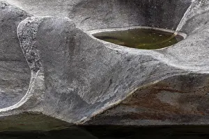 Verzasca River Switzerland Drucke: Rocks, rock structures, Verzasca River