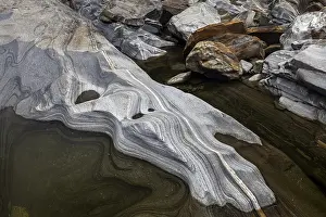 Verzasca River Drucke: Rocks, rock structures, Verzasca River