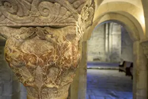 European Sacral Architecture Drucke: Detail of a Romanesque column of the gallery