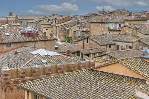 Tuscany Cityscape Drucke: Above the rooftops in the historic centre of Siena