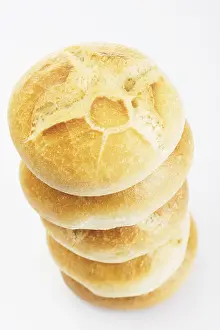 Freshly Baked Bread Rolls Drucke: Round rolls stacked on top of one another